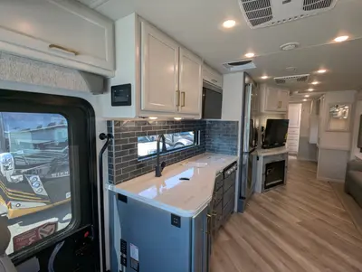 2026 Fleetwood Bounder 35K photo 15