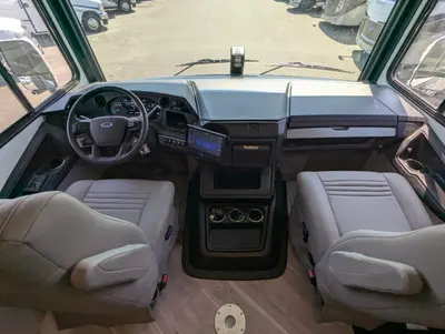 2026 Fleetwood Bounder 35K photo 10