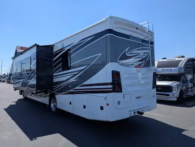 2026 Fleetwood Bounder 35K photo 5