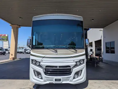 2026 Fleetwood Bounder 33C photo 3