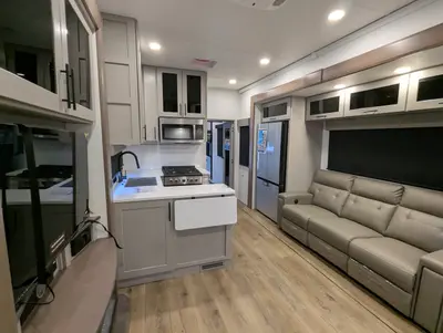 2026 Alliance RV Valor 40V13 photo 20