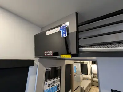2026 Alliance RV Valor 40V13 photo 38