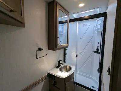 2026 Fleetwood Flair 28A photo 28