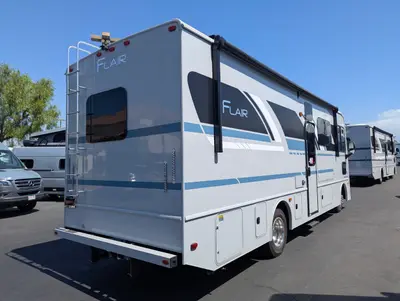 2026 Fleetwood Flair 28A photo 6