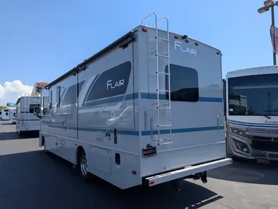 2026 Fleetwood Flair 28A photo 5