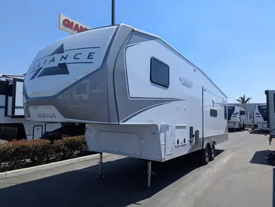 2026 Alliance RV Avenue All-Access Series 29RL photo 3