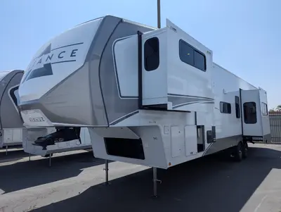 2026 Alliance RV Avenue 38DBL photo 3
