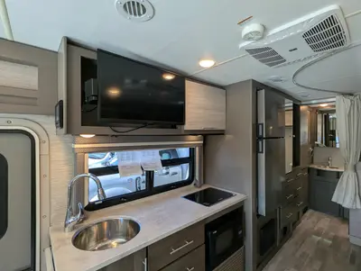 2023 Thor Motor Coach Axis 24.4 photo 16