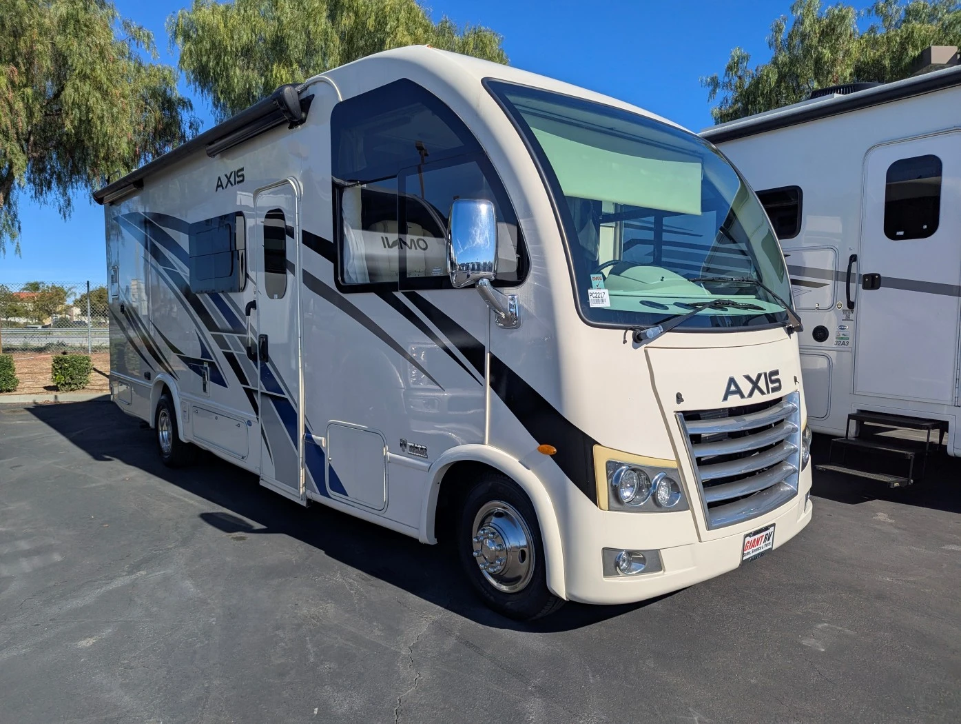 2023 Thor Motor Coach Axis 24.4 exterior