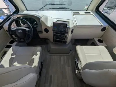 2023 Thor Motor Coach Axis 24.4 photo 8