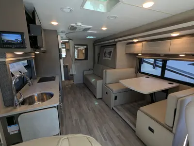 2023 Thor Motor Coach Axis 24.4 photo 11
