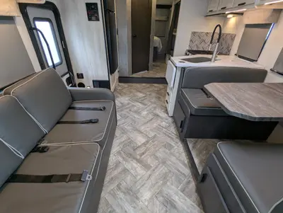 2023 Forest River Sunseeker 3270S photo 14