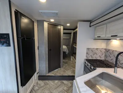 2023 Forest River Sunseeker 3270S photo 17