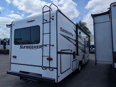 2023 Forest River Sunseeker 3270S photo 5