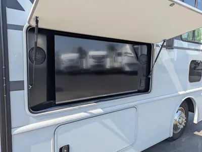2025 Fleetwood Flair 28A photo 8