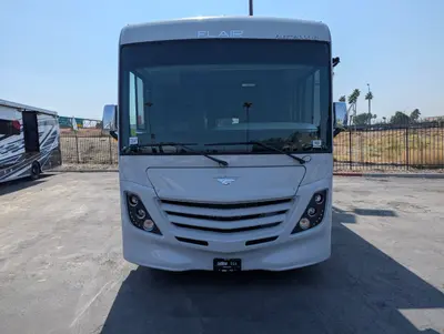 2025 Fleetwood Flair 28A photo 3