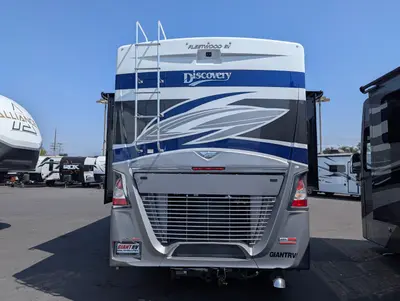 2026 Fleetwood Discovery 38N photo 6