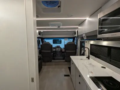 2026 Coachmen Euro 25TB photo 32