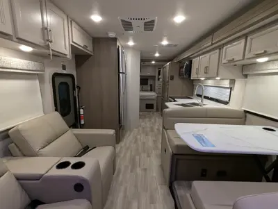 2026 Thor Motor Coach Omni Trail L35 photo 15