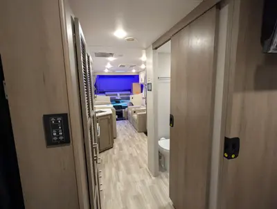 2026 Thor Motor Coach Omni Trail L35 photo 30