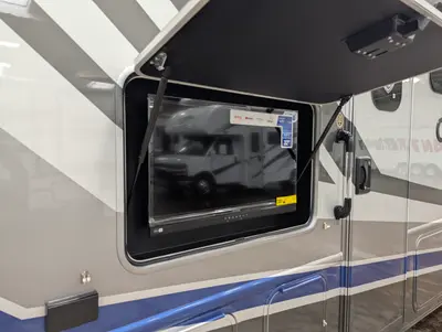 2026 Thor Motor Coach Omni Trail L35 photo 8