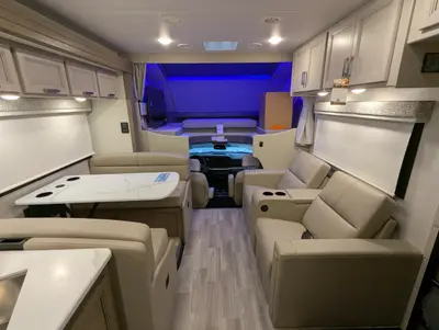 2026 Thor Motor Coach Omni Trail L35 photo 34