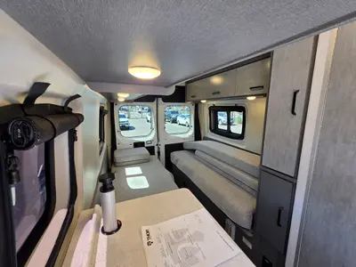 2026 Thor Motor Coach Tellaro 20U photo 17