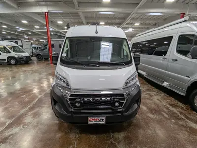 2026 Thor Motor Coach Tellaro 20U photo 5