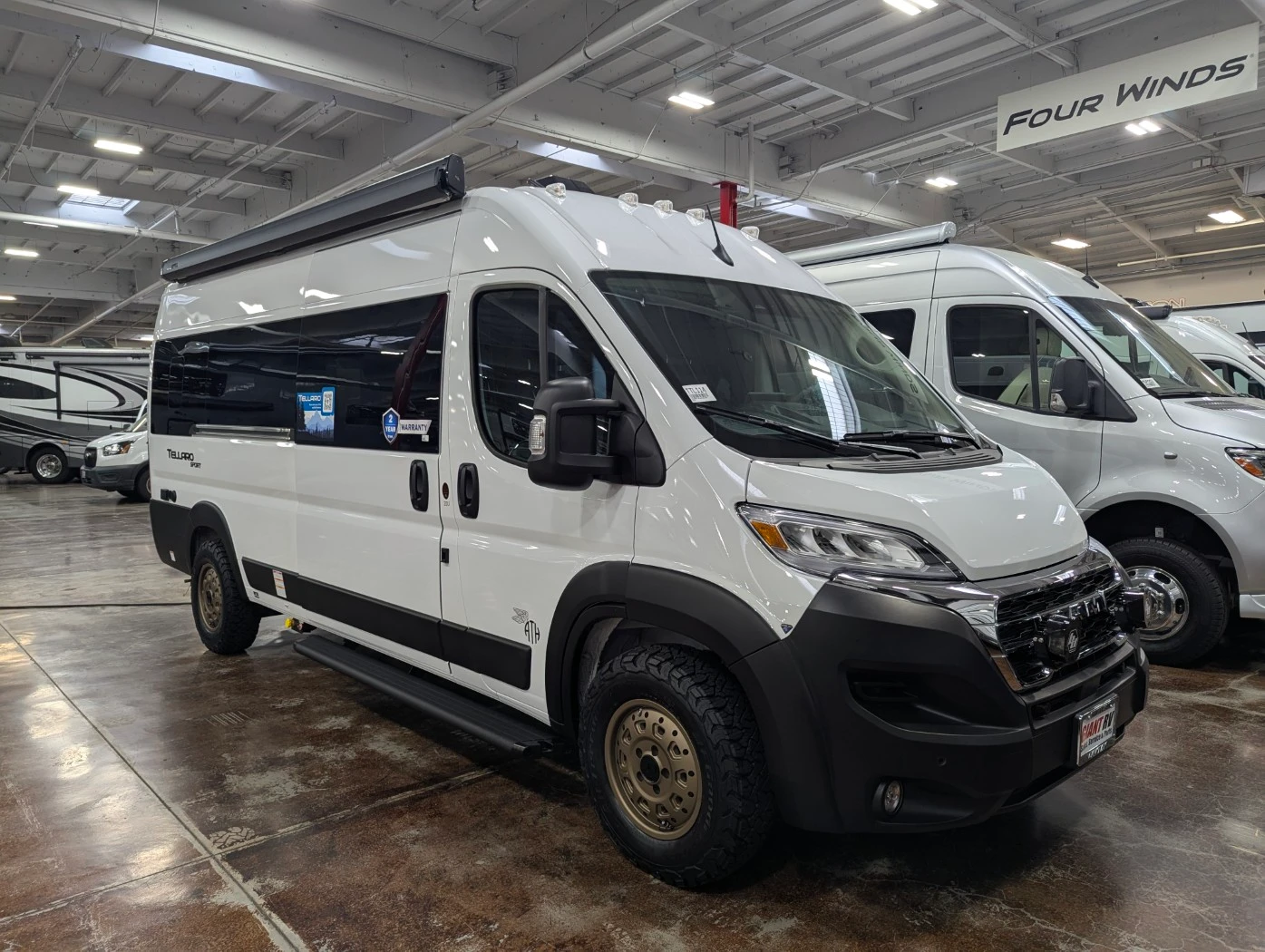 2026 Thor Motor Coach Tellaro 20U exterior