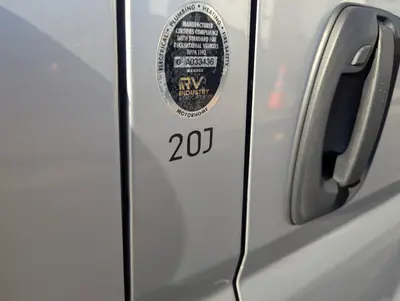 2022 Thor Motor Coach Tellaro 20J photo 7