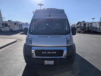 2022 Thor Motor Coach Tellaro 20J photo 3