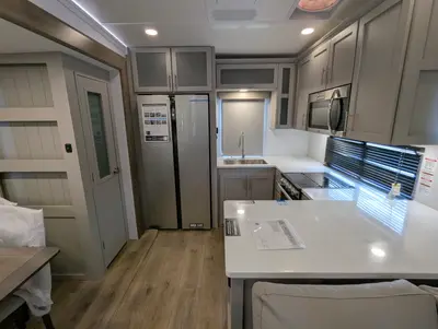 2026 Alliance RV Avenue 35RKS photo 24