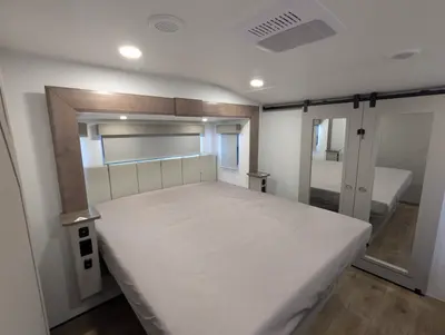 2026 Alliance RV Avenue 35RKS photo 9