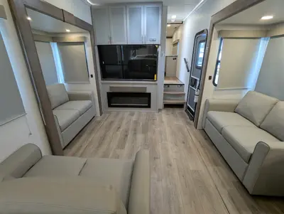 2026 Alliance RV Avenue 35RKS photo 25