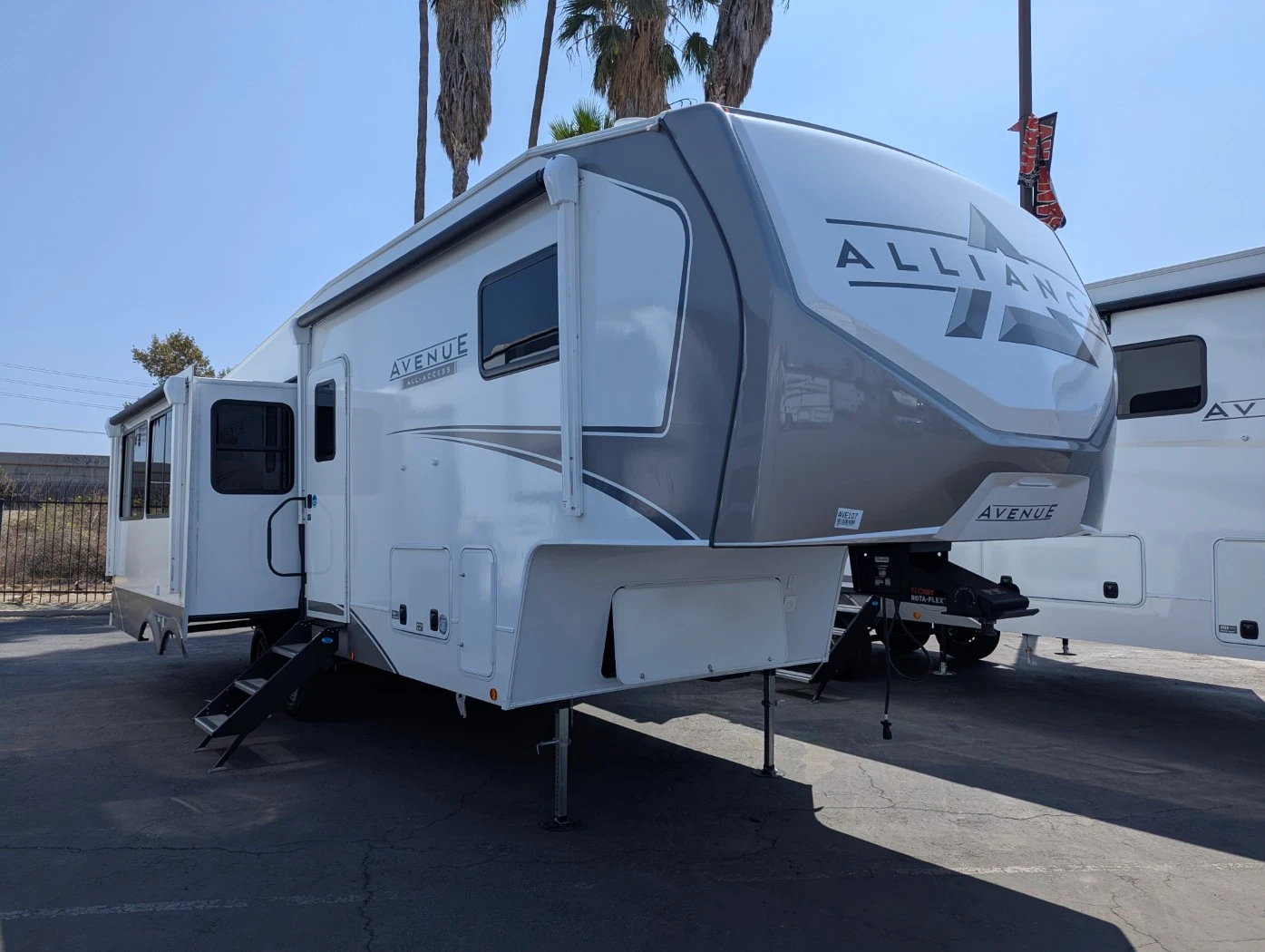 2026 Alliance RV Avenue All-Access Series 29RL exterior