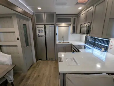 2026 Alliance RV Avenue 35RKS photo 23