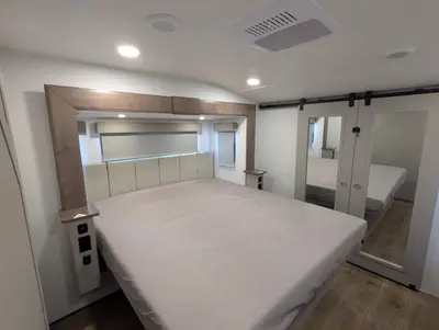 2026 Alliance RV Avenue 35RKS photo 8