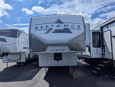 2026 Alliance RV Avenue 35RKS photo 3
