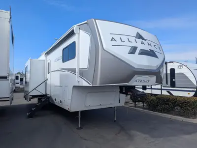 New 2026 Alliance RV Avenue 38DBL