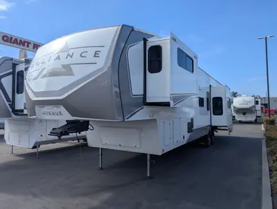 2026 Alliance RV Avenue 38DBL photo 3