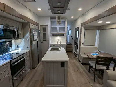 2026 Alliance RV Avenue 39MBR photo 28