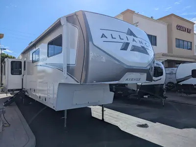 New 2026 Alliance RV Avenue 39MBR