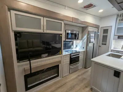 2026 Alliance RV Avenue 39MBR photo 29
