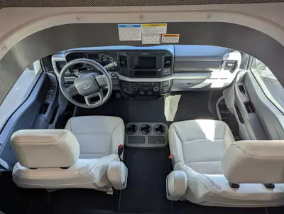2026 Thor Motor Coach Omni Trail S29 photo 10
