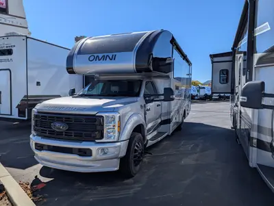 2026 Thor Motor Coach Omni Trail S29 photo 4