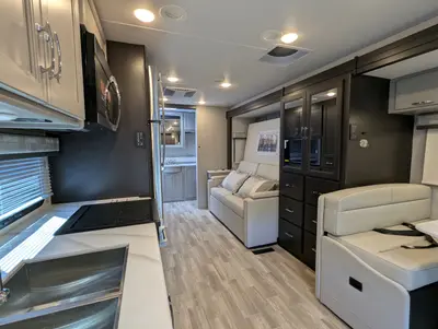 2026 Thor Motor Coach Omni Trail S29 photo 14