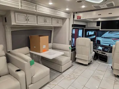 2026 Fleetwood Discovery 38N photo 34