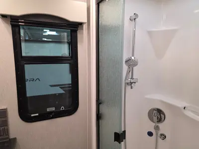 2026 Fleetwood Discovery 38N photo 31