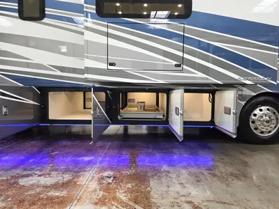 2026 Fleetwood Discovery 38N photo 10