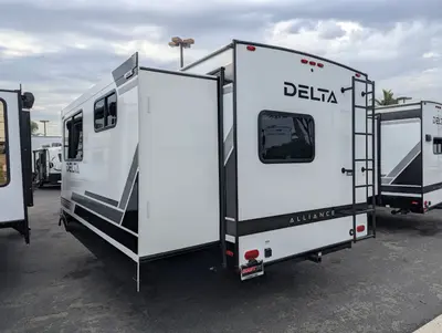 2026 Alliance RV Delta 321BH photo 6